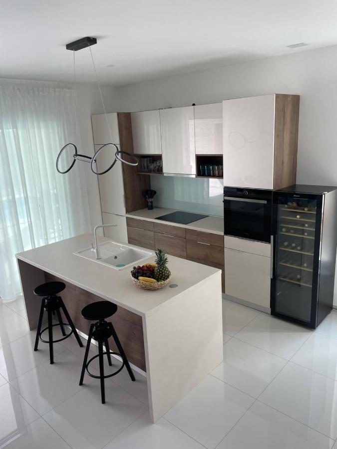 Villa Marena S Bazenom, Vodice Esterno foto